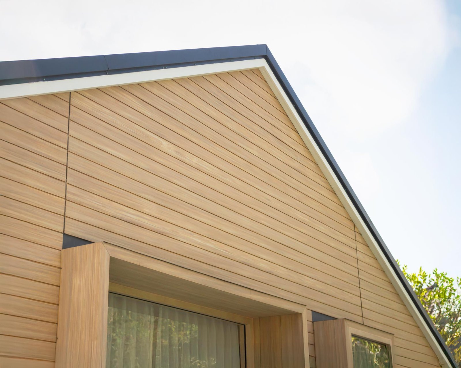 Les toits d'Orivana - Bardage composite et fibrociment